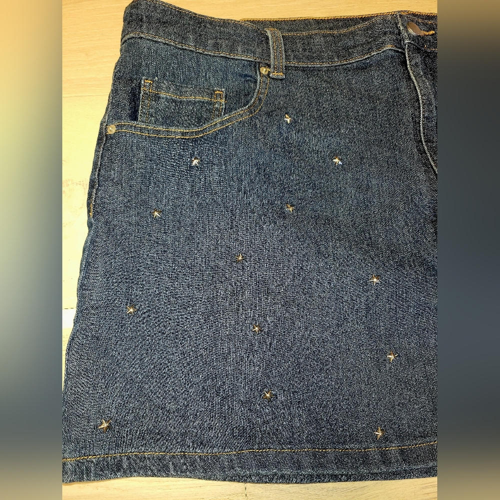 Embellished Silver Star Denim Mini Skirt NWT - Picture 2 of 5